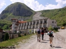 Hotel i staza iznad - Njeri