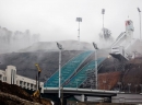 Olimpijska skijaška skakaonica locirana na brdu iznad Sočija. Rok za završetak svih borilišta je leto 2013.