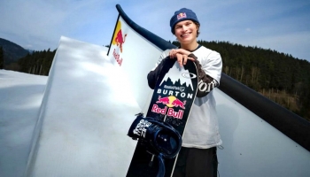 Snowboarder Jakub Hrone 960x584