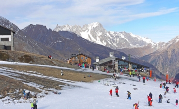 italy ski resort FB4GY2 1024x682