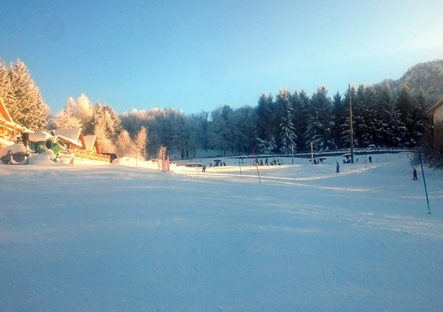 Ime: pirot-2-skijanje.jpg
Pregleda: 69
Veliina: 85,8 KB