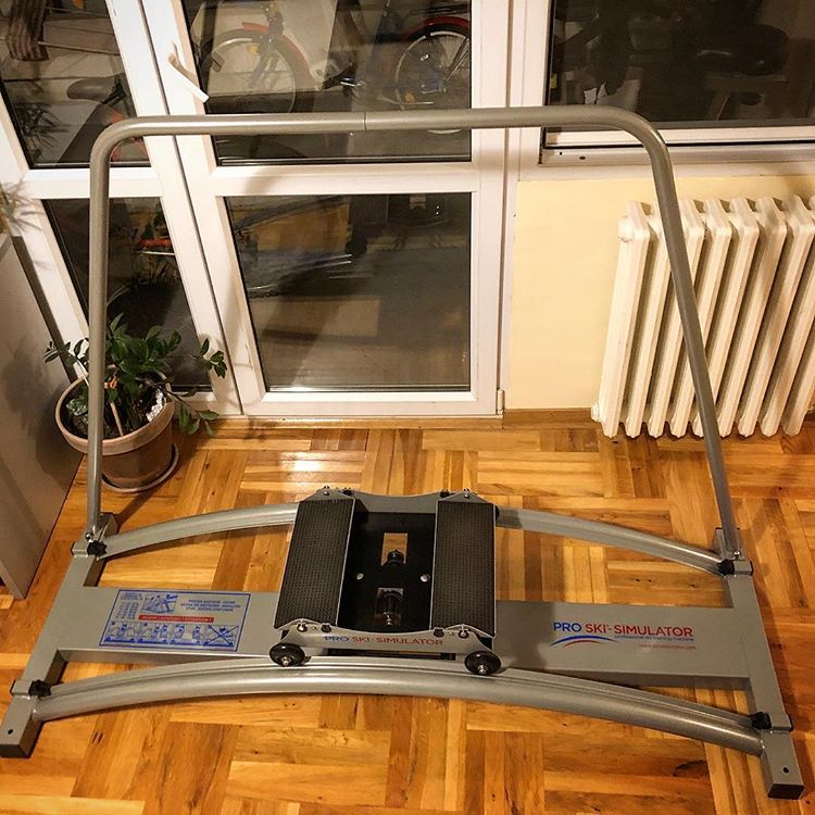 Ime: ski-sim-4.jpg
Pregleda: 85
Veliina: 111,7 KB